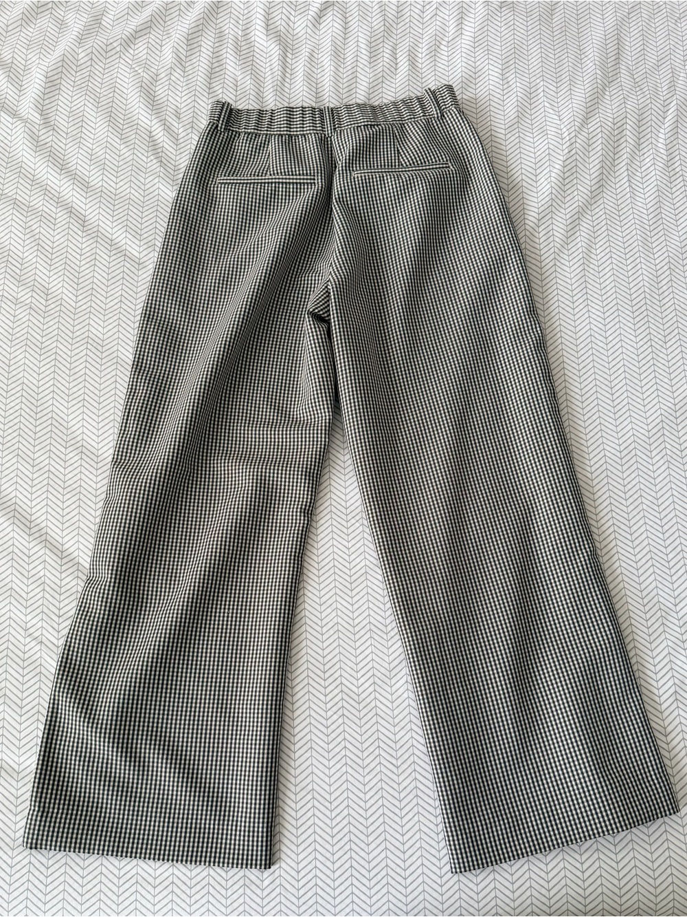 Abercrombie & Fitch Black and White Checked Wide-Leg Pants - Picture 2 of 3